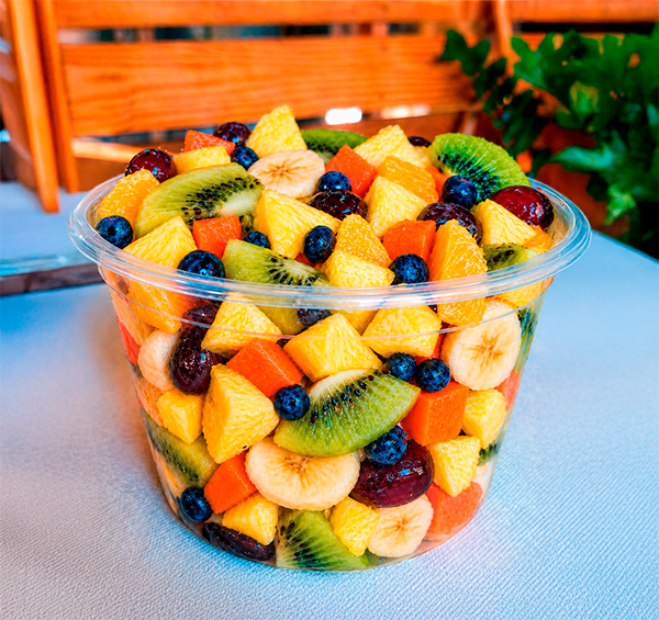 Salada de frutas do Fruta & Raiz